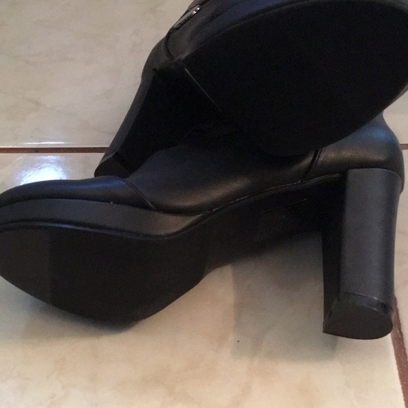 NWT Special Order Witch Boots with Pentagram buttons - Picture 5 of 7